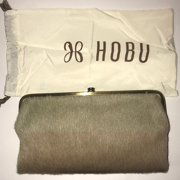 HOBO Handbags - Hobo International Lauren Calfskin Clutch Wallet